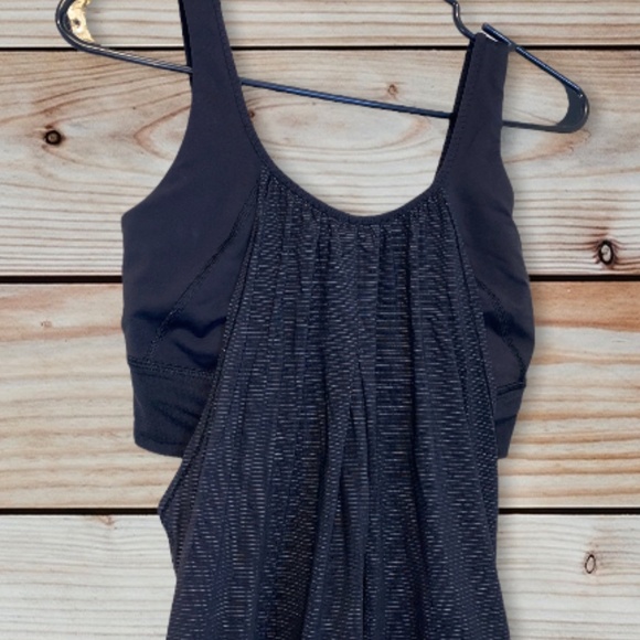 Lululemon summer sport multi layer tank top size 6 - Picture 2 of 7